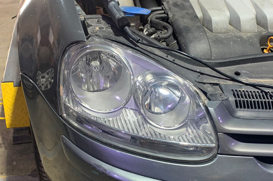 Headlight after polishing at Center Express